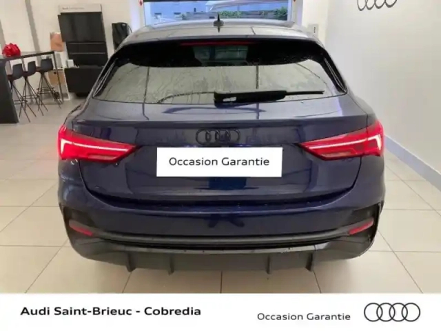 Audi Q3 sportback 35 tfsi 150ch s line s tronic 7 — photo 9