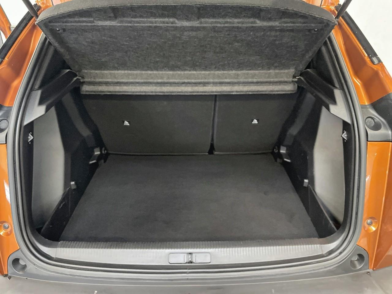 Peugeot 2008 puretech 130 s&s bvm6 active business — photo 14