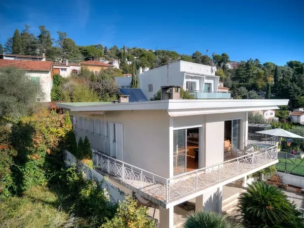 Cimiez - Belle villa avec magnifique vue dégagée au calme