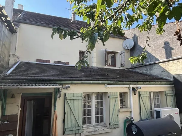 Maison ancienne rive gauche