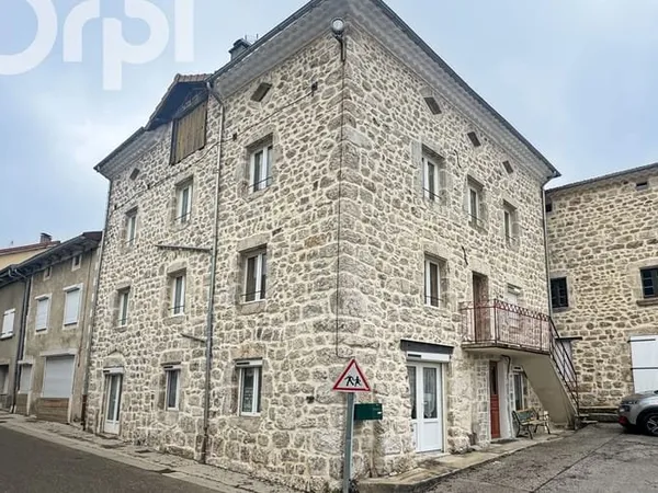 Maison 10 pièces 180 m²