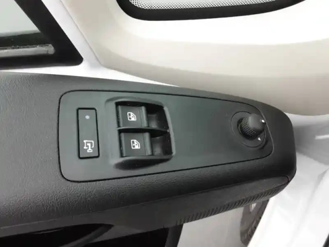 Peugeot Boxer tole 3.3 t l2h2 bluehdi 120 s&amp;s bvm6 — photo 40