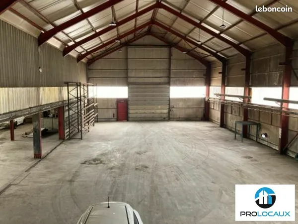 LOCAL D'ACTIVITE 600 m² SAINT JEAN DE MAURIENNE