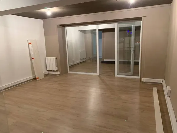 Local commercial 50 m²