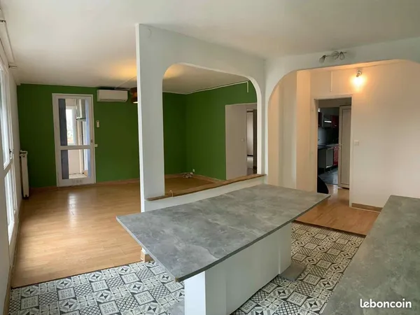 Appartement lumineux et idéalement situé