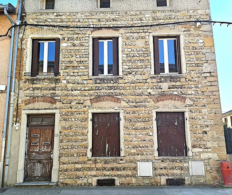 Photo 1