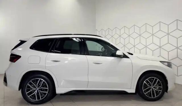 Bmw X1 xdrive 30e 326ch dkg7 — photo 5