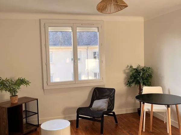 Apparemment meublé T4 Sud Gare 66m2