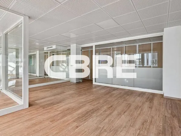 Bureau 139 m²