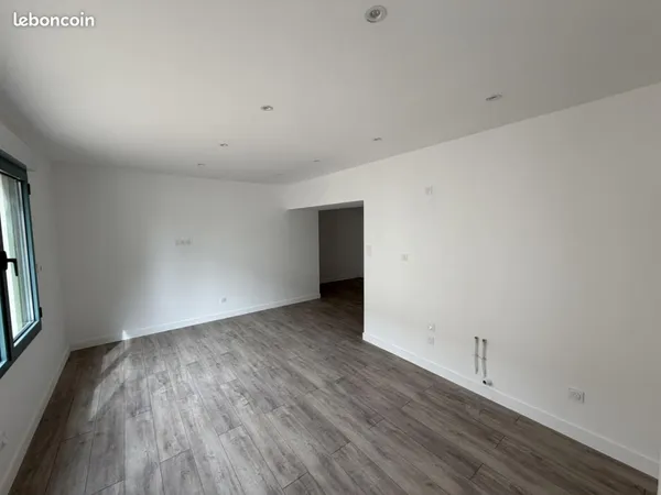 Studio 1 pièce 37 m²