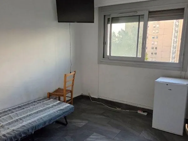 Chambre 12m2 dans grande coloc