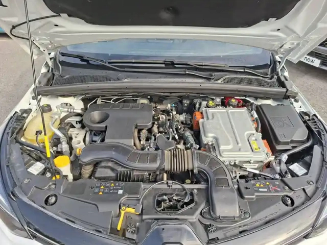 Renault Clio e-tech full hybrid 145