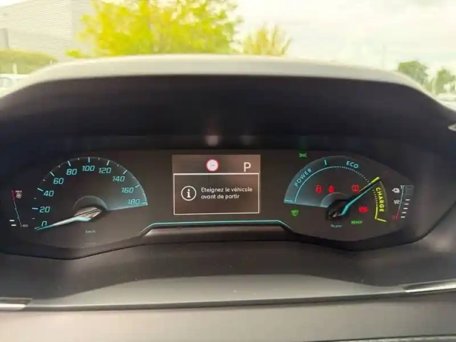 Peugeot 208 electrique 50 kwh 136ch — photo 10