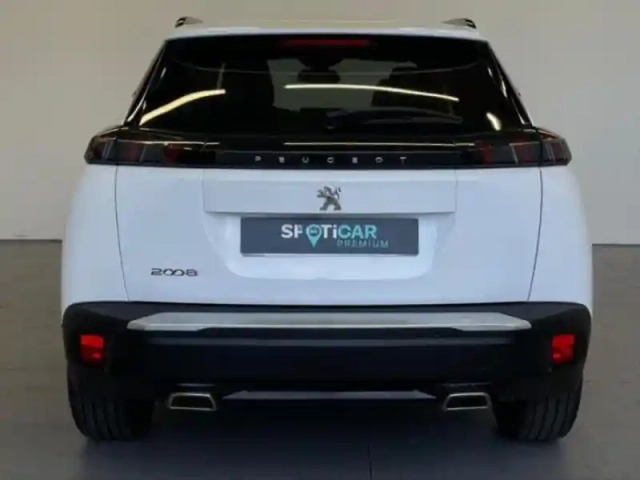 Peugeot 2008 1.2 puretech 130ch s&amp;s allure — photo 4