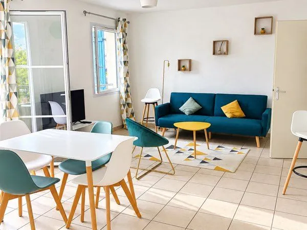 T3 meublé 58 m² - Balcon, piscine & parking - 695 CC