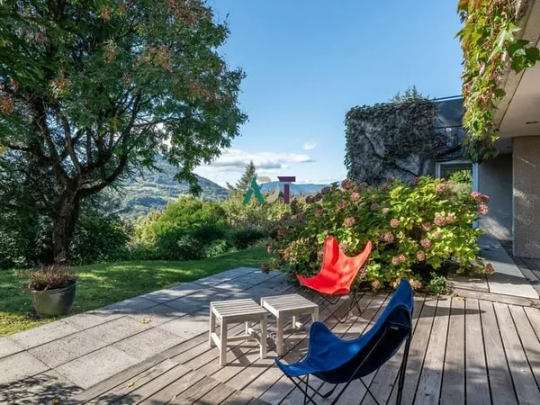 Superbe maison d'architecte avec piscine et vues panoramiques