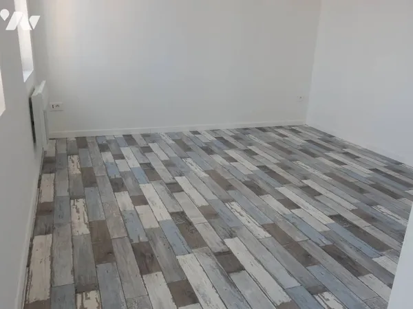 Studio 3 pièces 22 m²
