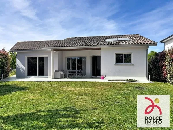Maison de plain-pied 5 pièces 142 m²
