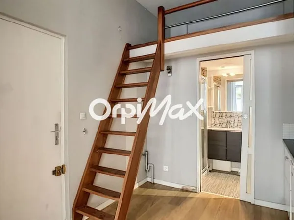 Studio 1 pièce 18 m²