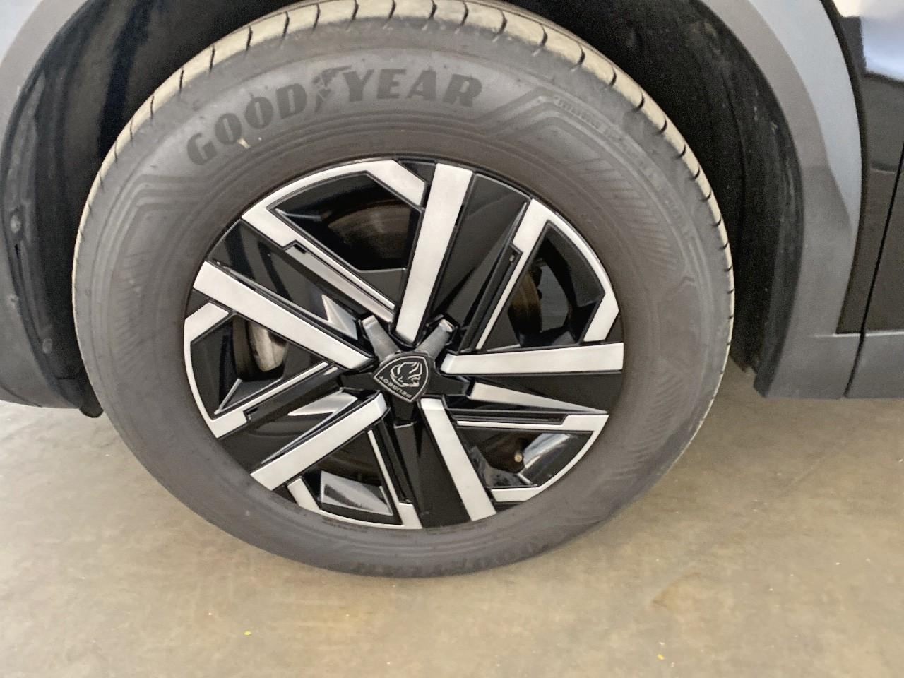 Peugeot 2008 hybrid 145 ch e-dcs6 style — photo 11
