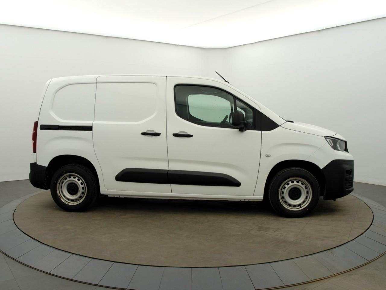 Peugeot Partner fourgon standard 650 kg bluehdi 100 s&s bvm5 aspha — photo 6
