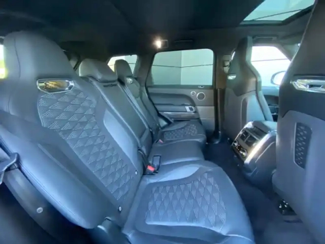 Land Rover Range Rover sport 5.0 v8 s/c 575ch svr mark ix — photo 5