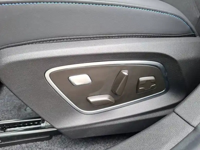 Renault Megane e-tech 220 ch autonomie confort — photo 16