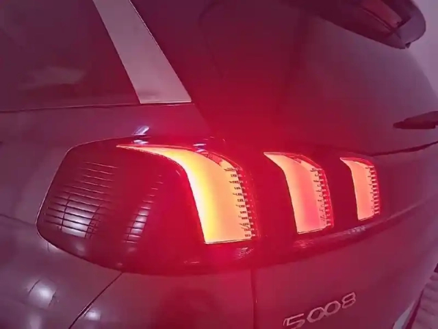 Peugeot 5008 bluehdi 130ch s&amp;s eat8 — photo 41