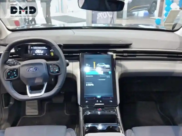 Ford Explorer 286ch extended range 77kwh rwd — photo 5