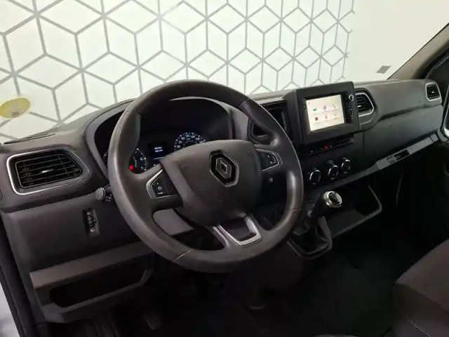 Renault Master fgn trac f3300 l1h2 dci 135 — photo 11