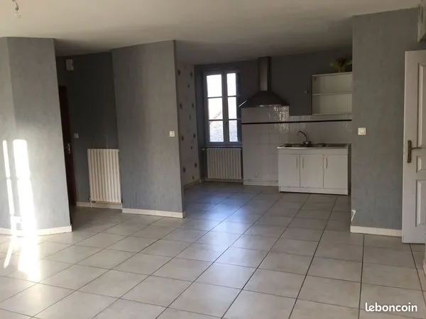A louer appartement F4 centre ville, 80 m2