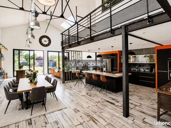 Maison 6 pièces 263 m²