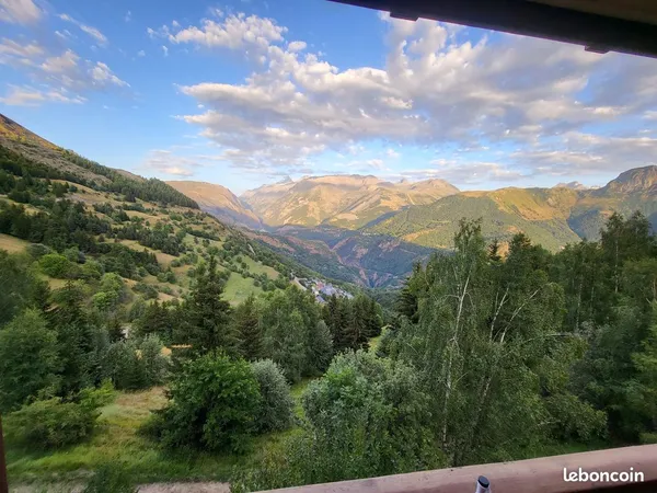 🏔️ studio 4 couchages avec vue panoramique sur la vallée