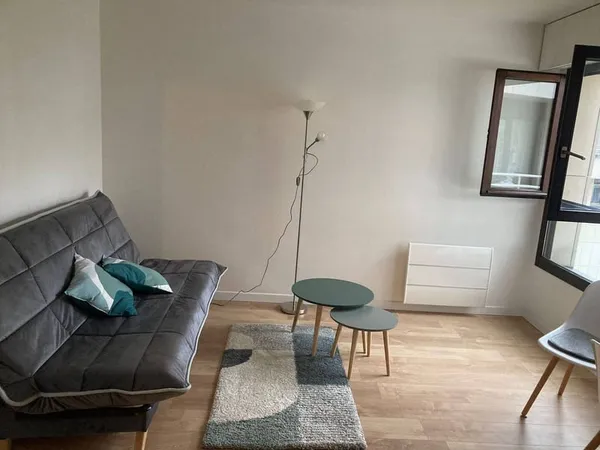 Studio 1 pièce 27 m²