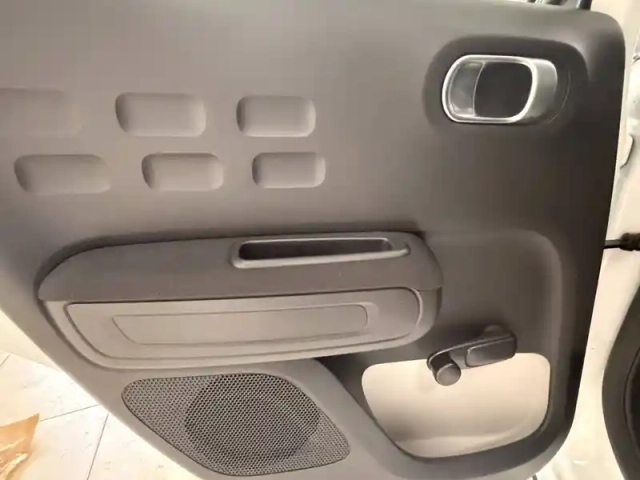 Citroën C3 puretech 110 ch eat6 — photo 6