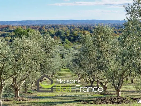 Terrain à bâtir 401 m² à Salon-de-Provence - Secteur recherché, proche écoles et commoditésv