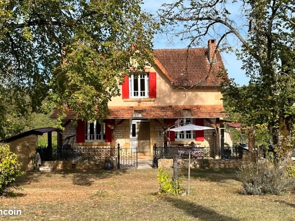 Maison et gîtes en Perigord noir