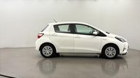 Toyota Yaris 100h France Business 5p RC18 — photo 4