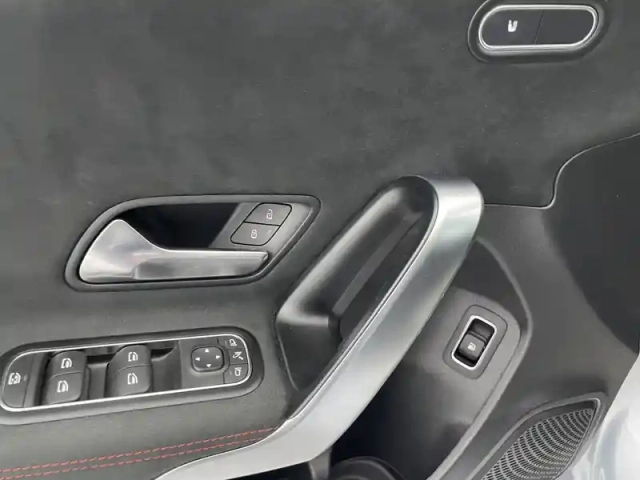Mercedes Classe A 250 e hybrid eq — photo 27