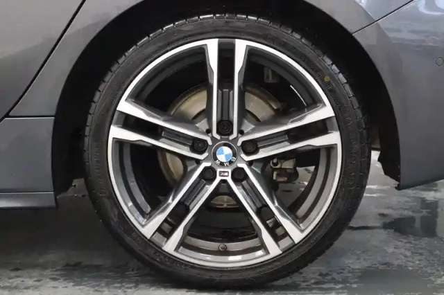 Bmw Serie 1 118d 150 ch — photo 31