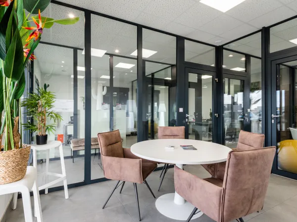Local commercial 100m2 Rose des Vents
