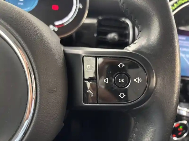Mini Mini hatch 3 portes cooper 136 ch dkg7 — photo 37