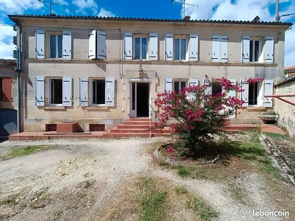Maison 6 pièces 210 m²