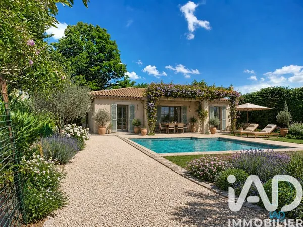 Terrain 1050 m²