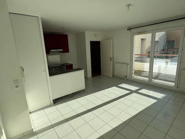 🏡 À LOUER - T2 MEUBLÉ avec balcon et parking - 1 000 charges comprises Lieusaint