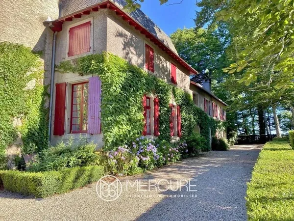 Château 23 pièces 660 m²