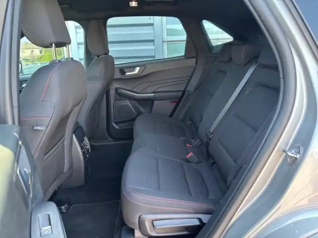 Ford Kuga 2.5 duratec 225ch phev st-line bva — photo 9