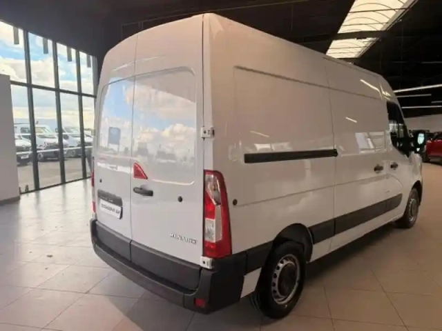 Renault Master fg f3500 l2h2 2.3 blue dci 135ch confort euro6e (17499?ht) — photo 5
