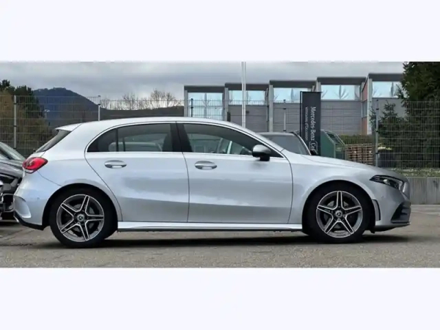 Mercedes Classe A 200 amg line — photo 26
