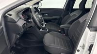 Dacia Jogger 1.0 ECO-G 100ch SL Extreme+ 7 places — photo 12